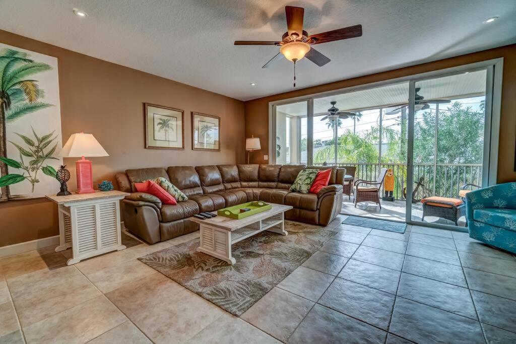 Bradenton Beach Resort Style Getaway-Walk To Beach Esterno foto